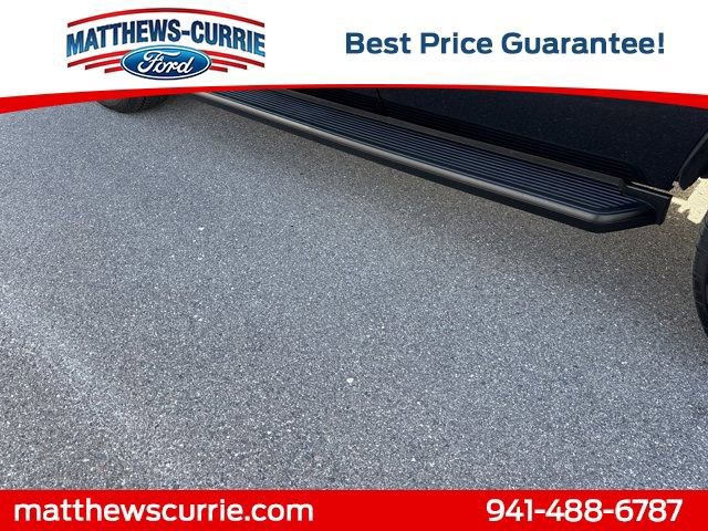 Certified 2025 Ford Expedition Active image 16