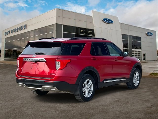 Certified 2023 Ford Explorer XLT w/ Equipment Group 202A image 5