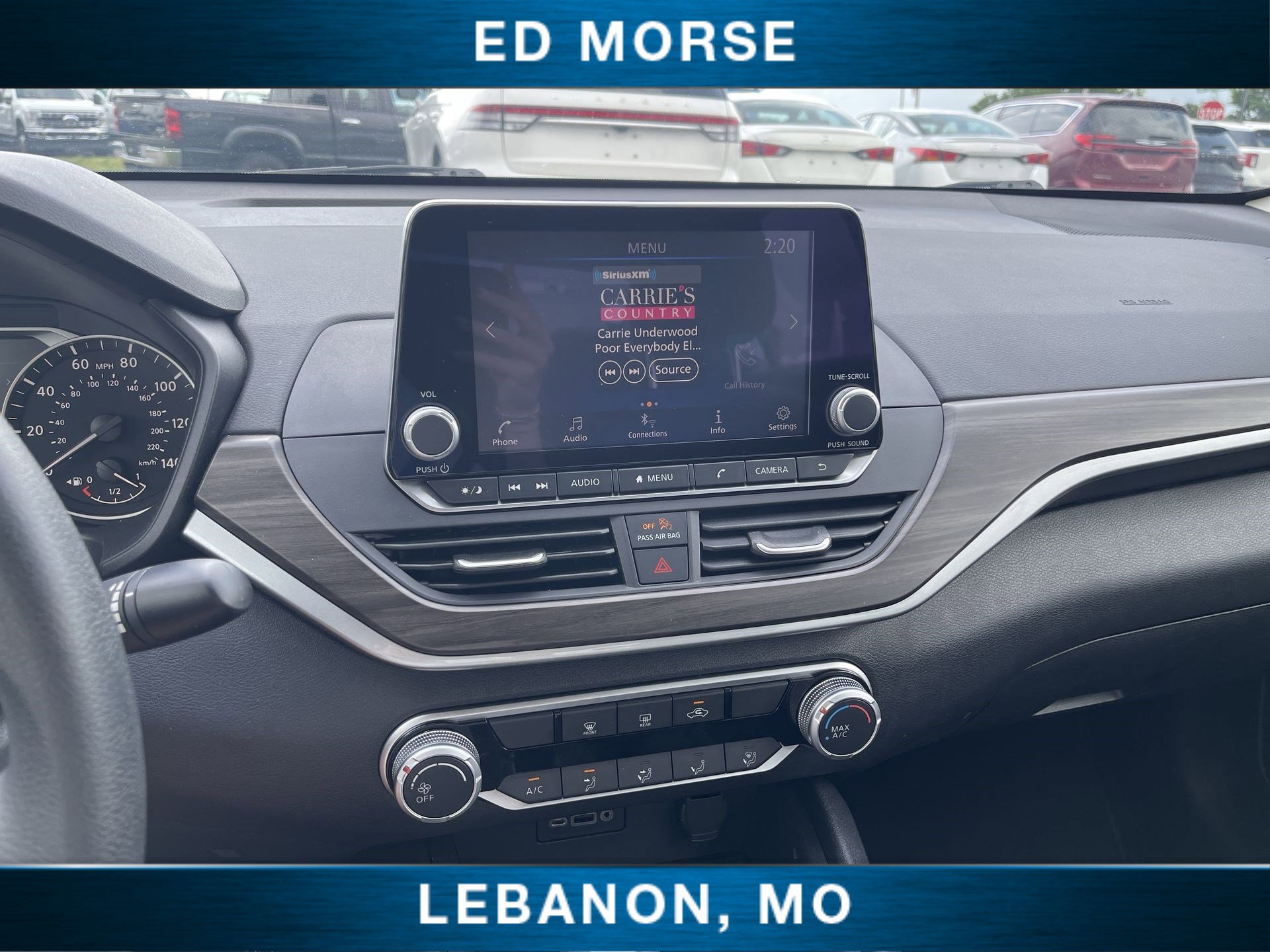 Used 2025 Nissan Altima 2.5 SV FWD image 13