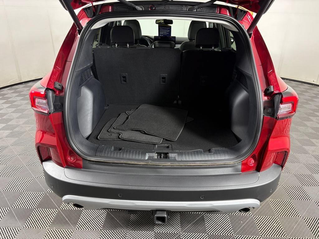 Certified 2026 Ford Escape Platinum w/ Premium Technology Package AWD/4WD image 32