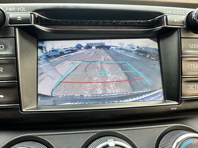 Used 2018 Toyota RAV4 LE image 16