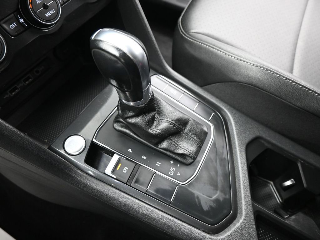 Used 2019 Volkswagen Tiguan SE w/ Panoramic Sunroof Package FWD image 15