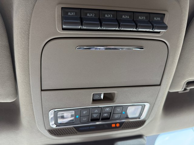 Certified 2026 Ford F450 Platinum w/ Platinum Plus Package AWD/4WD image 32