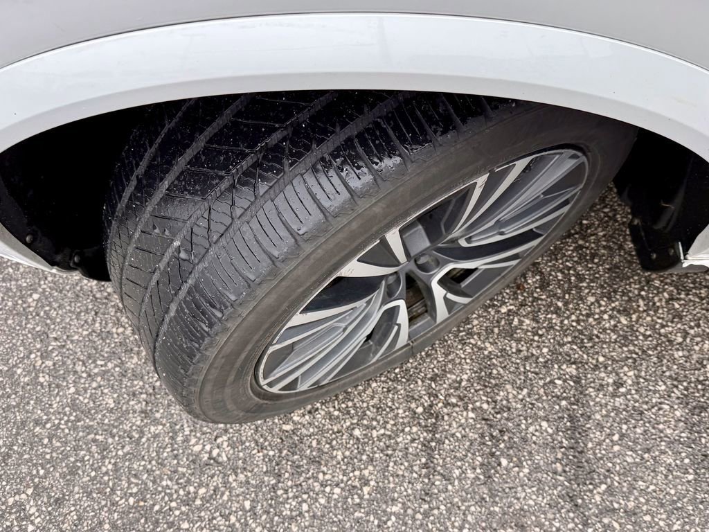 Used 2021 Volvo XC90 T5 Momentum w/ Climate Package image 26