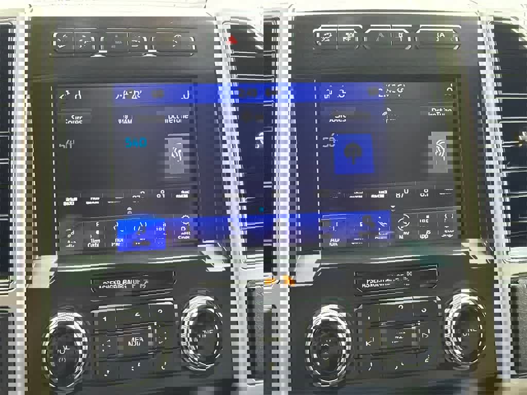 Certified 2020 Ford F150 Lariat w/ Equipment Group 502A Luxury image 26