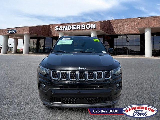 Used 2023 Jeep Compass Latitude AWD/4WD image 8
