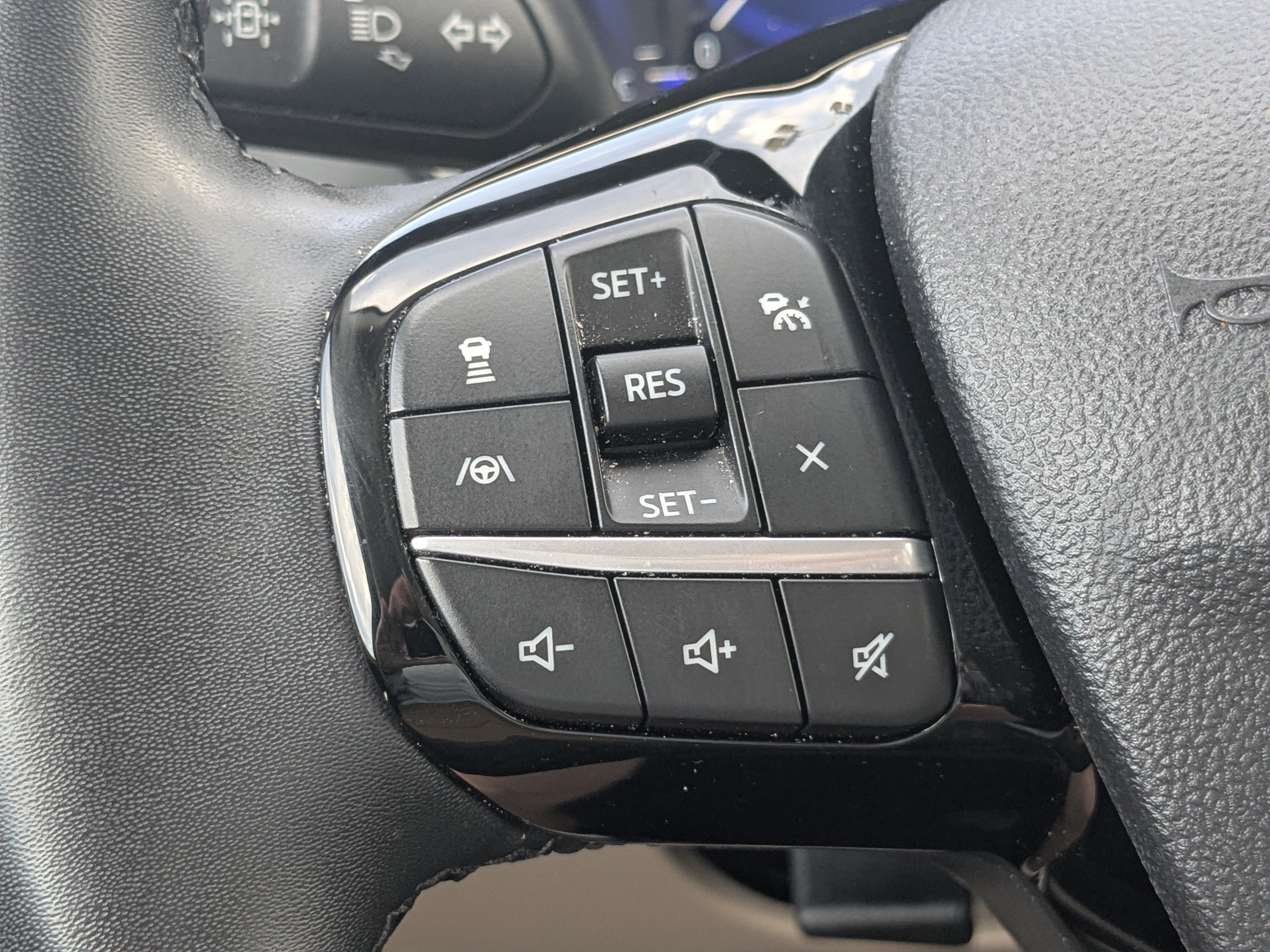 Certified 2022 Ford Escape SEL w/ Technology Package FWD image 27