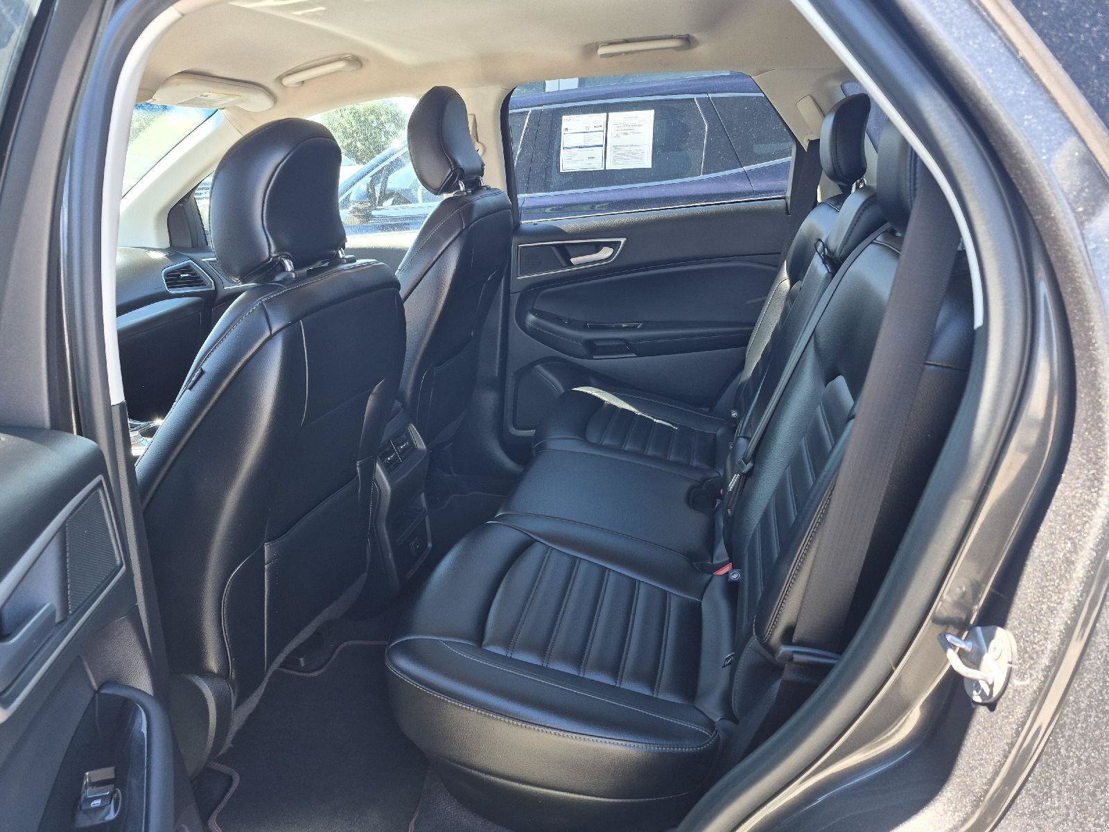Certified 2019 Ford Edge SEL w/ Equipment Group 201A FWD image 9