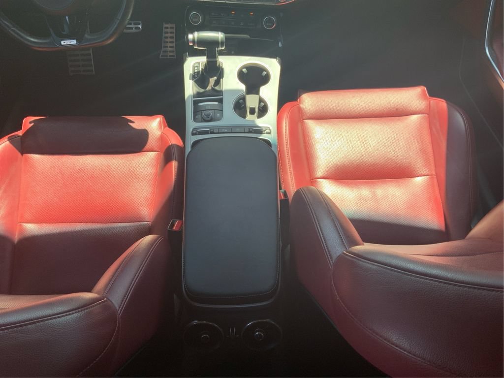 Used 2021 Kia Stinger GT RWD image 16