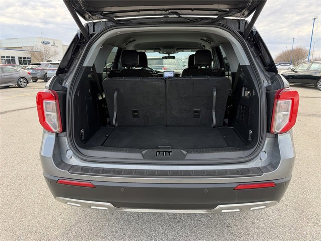Certified 2023 Ford Explorer XLT w/ Equipment Group 202A image 13