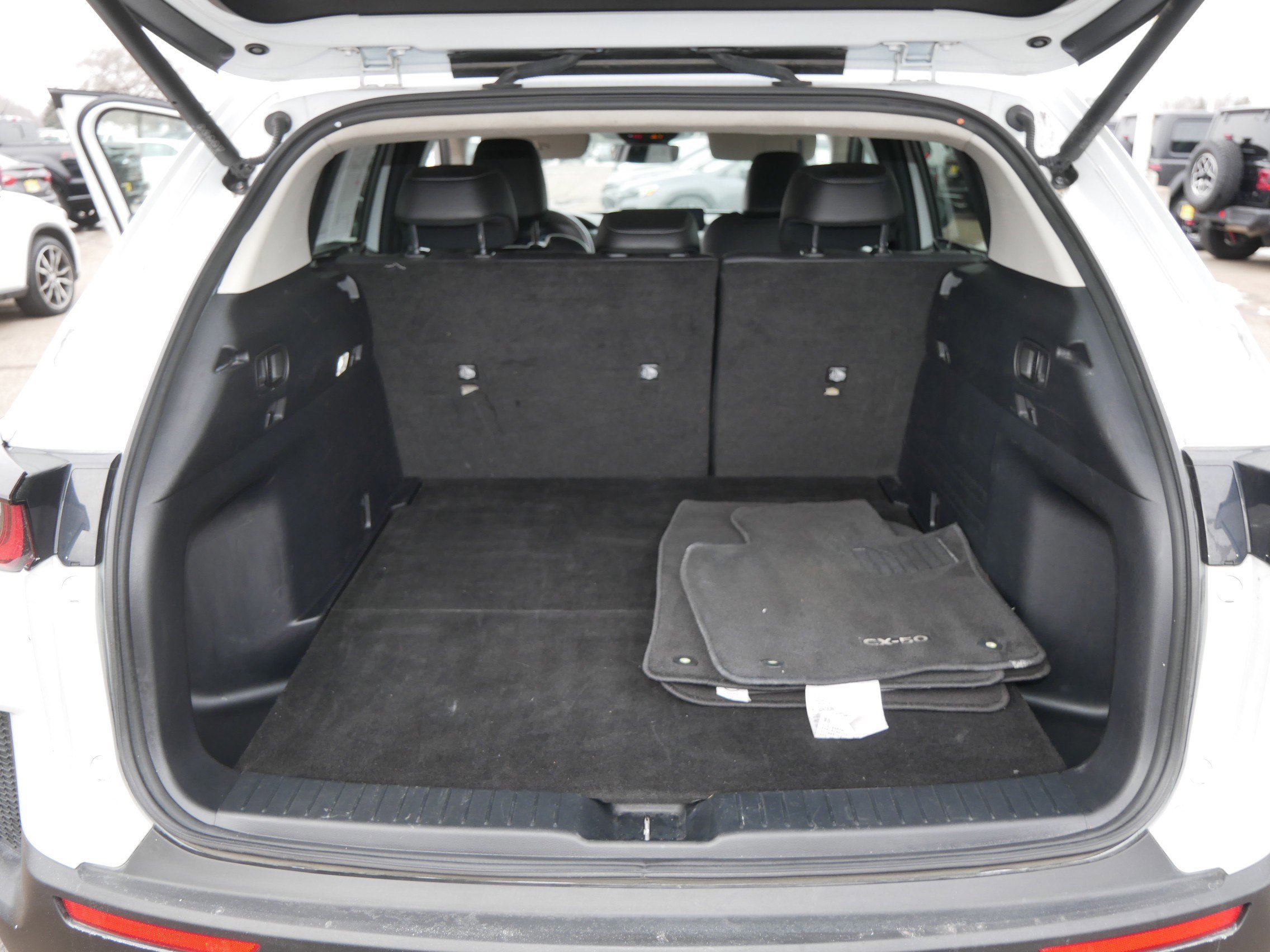 Used 2024 MAZDA CX-50 AWD 2.5 S w/ Preferred Package image 18