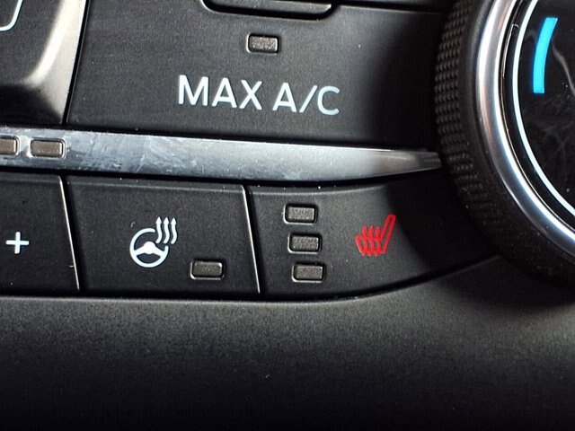 Certified 2024 Ford Escape ST-Line Select AWD/4WD image 2