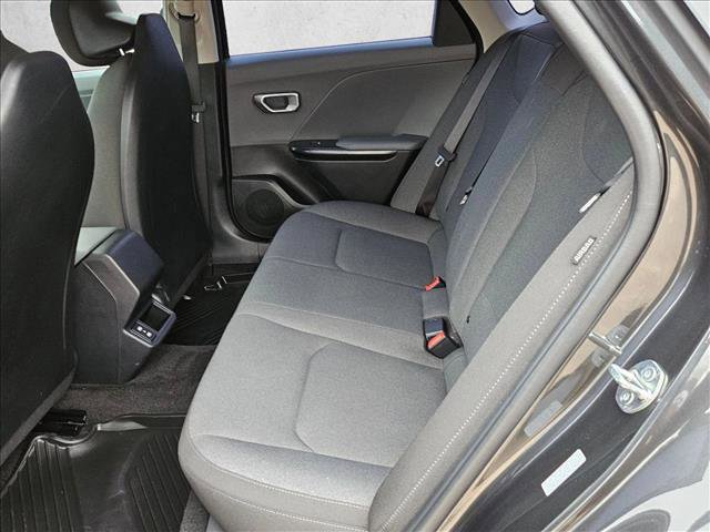 Used 2025 Kia K4 FWD image 15