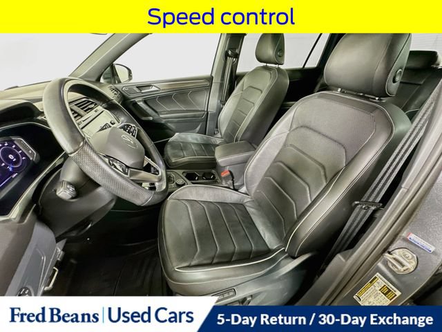 Used 2023 Volkswagen Tiguan SEL R-Line AWD/4WD image 27