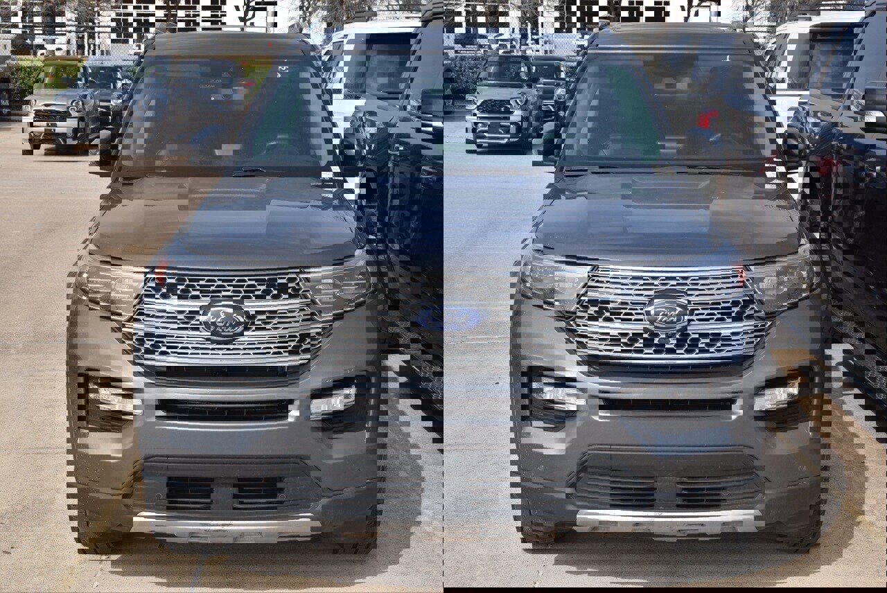 Certified 2023 Ford Explorer Limited w/ Limited Technology Package image 3