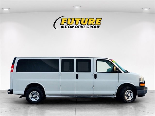 Used 2020 Chevrolet Express 3500 LT w/ LT Preferred Equipment Group image 6