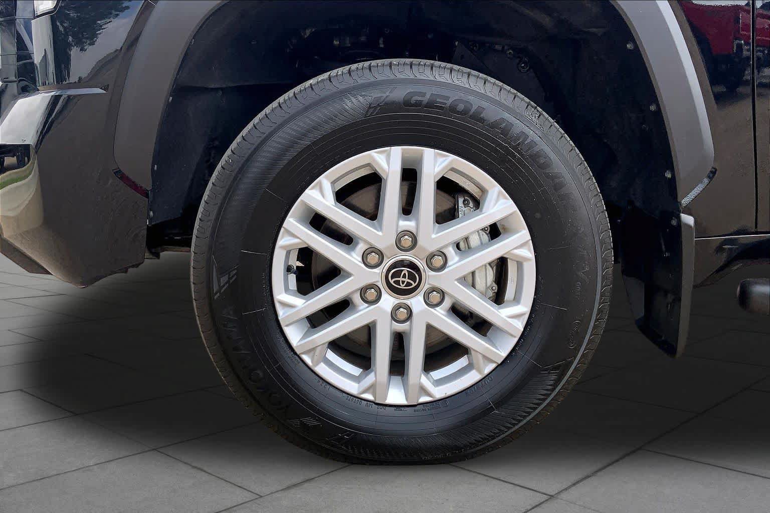 Used 2024 Toyota Tundra SR5 AWD/4WD image 11