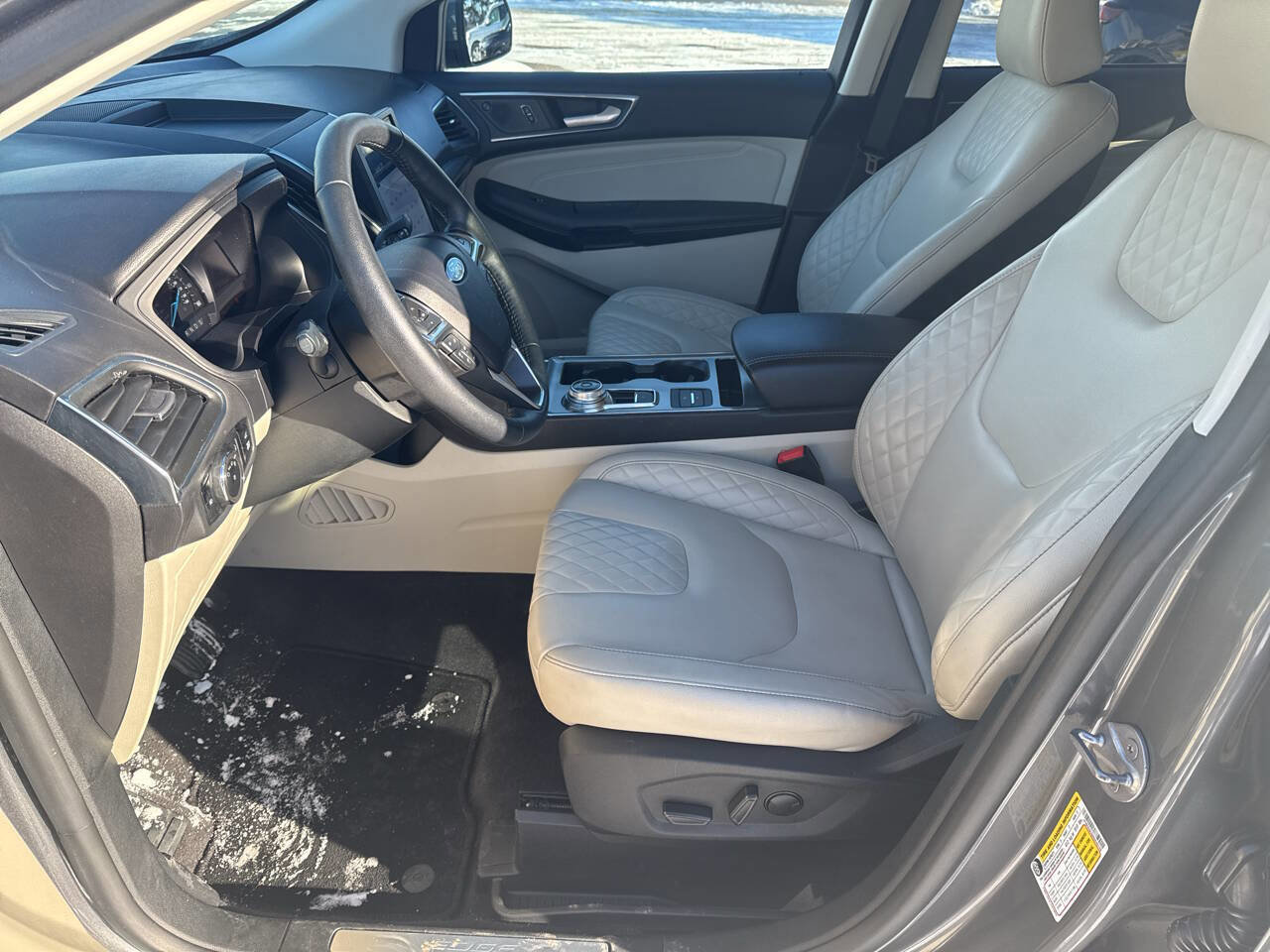 Certified 2024 Ford Edge Titanium image 29
