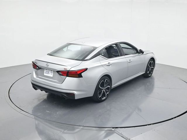 Used 2024 Nissan Altima 2.5 SR FWD image 39