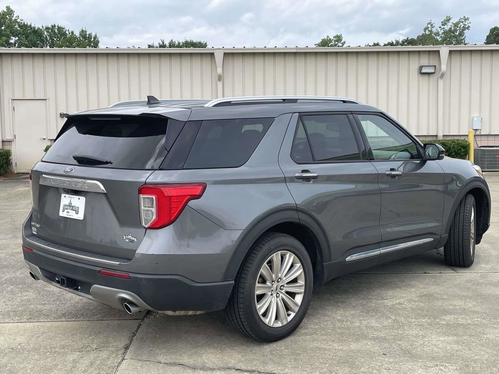 Certified 2022 Ford Explorer Limited w/ Equipment Group 301A RWD image 3