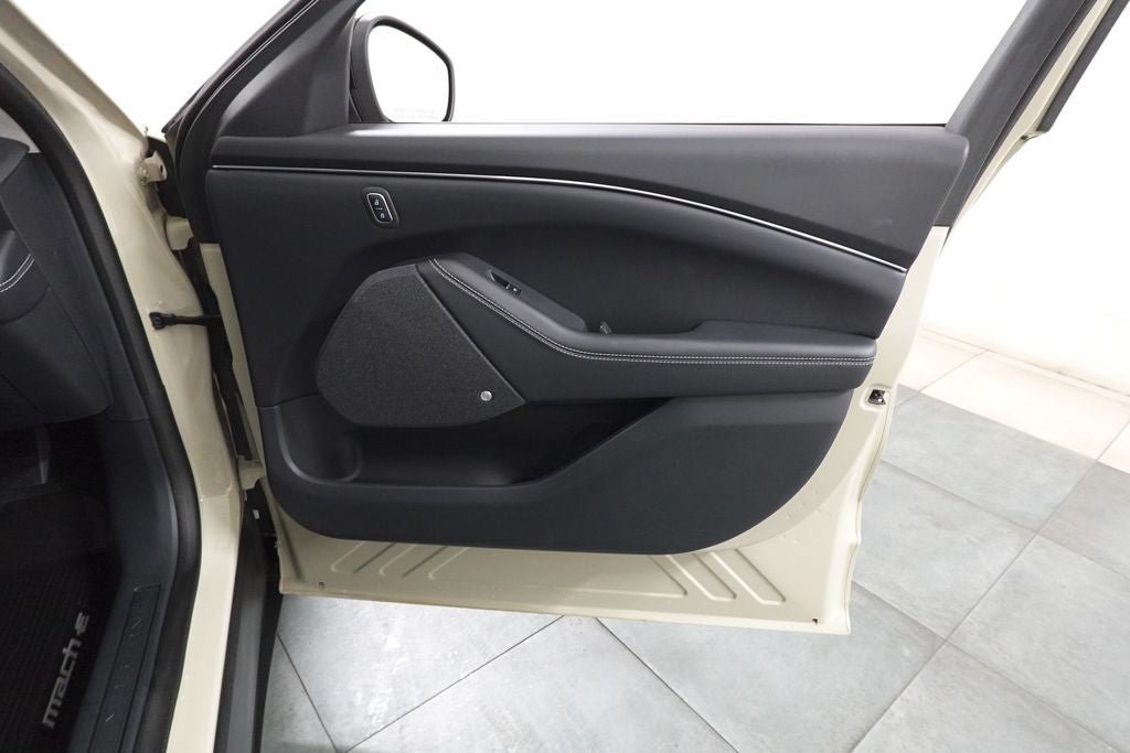 Certified 2025 Ford Mustang Mach-E Premium AWD/4WD image 33