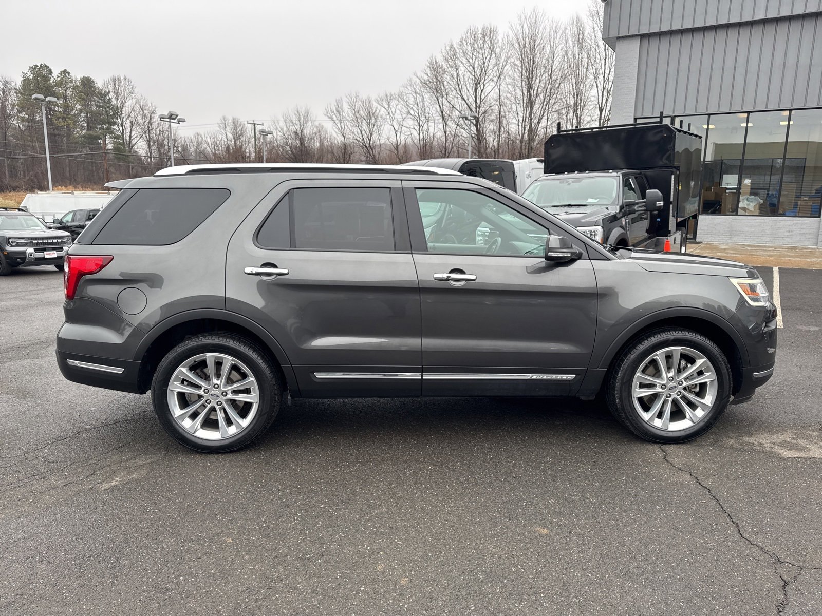 Certified 2019 Ford Explorer Limited w/ Ford Safe & Smart Package image 14