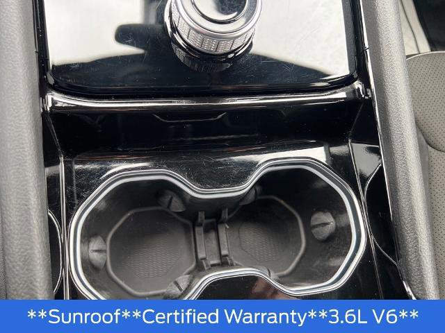 Used 2023 Jeep Grand Cherokee L Laredo image 34