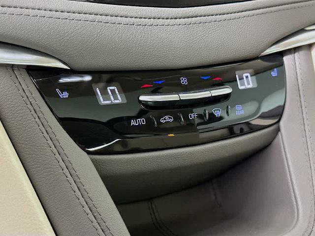 Used 2022 Cadillac XT5 Premium Luxury AWD/4WD image 18
