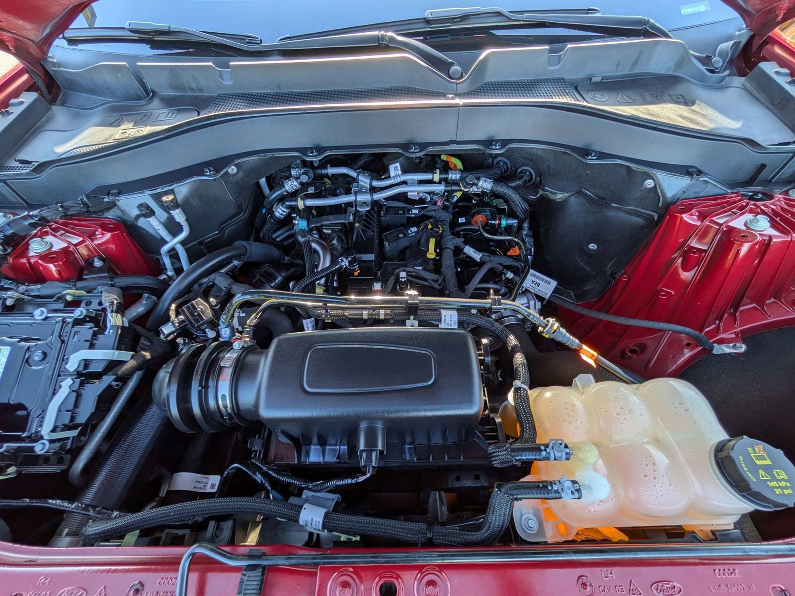 Certified 2022 Ford Explorer XLT w/ Equipment Group 202A image 5