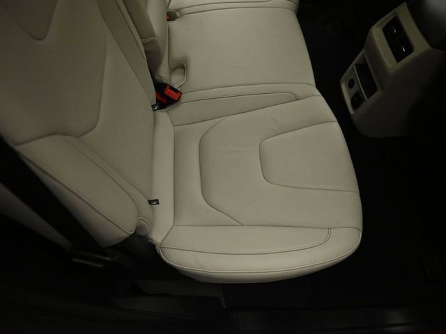 Certified 2022 Ford Edge Titanium w/ Class II Trailer Tow Package image 43