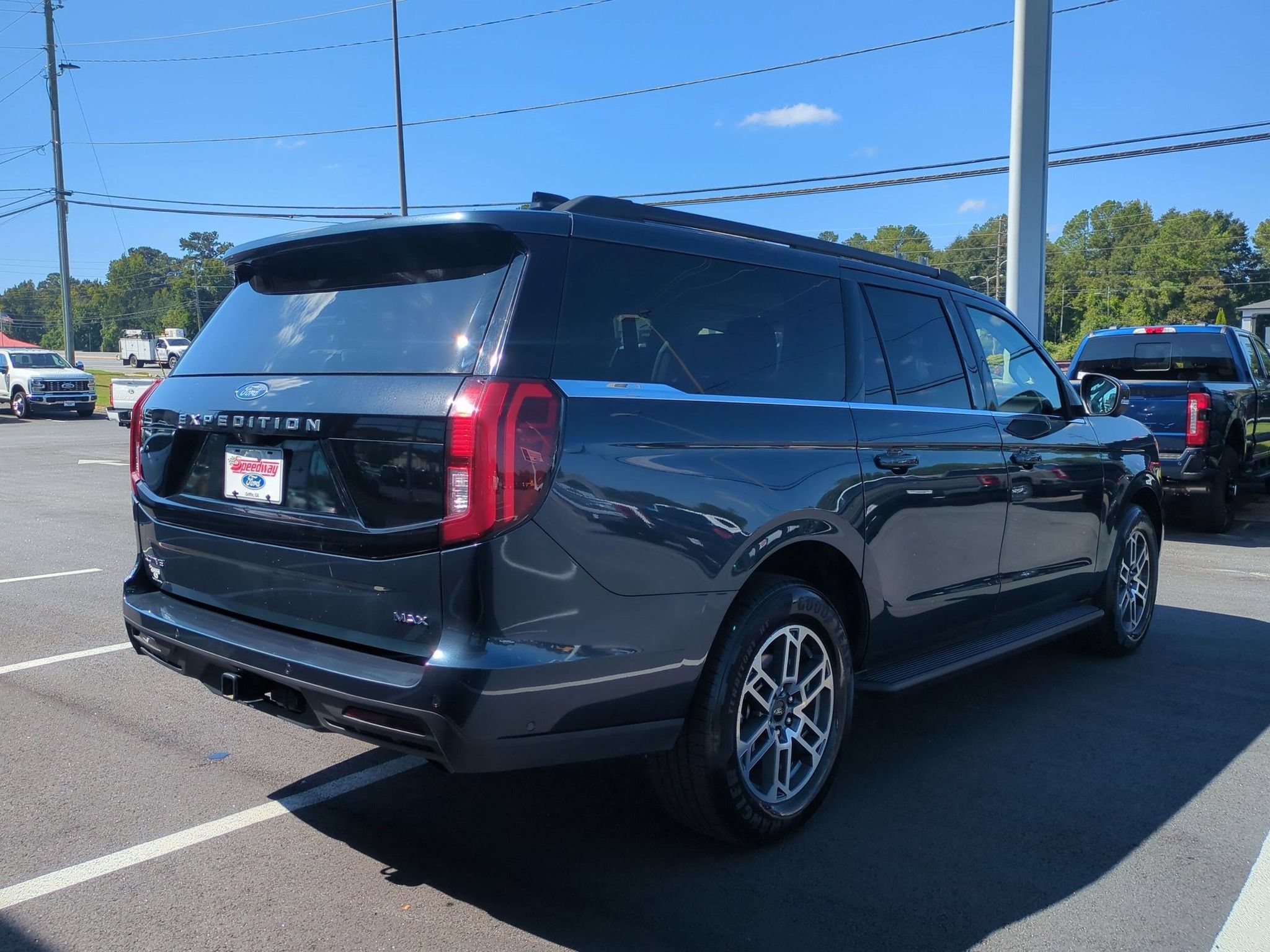 Certified 2025 Ford Expedition Max Active RWD image 5