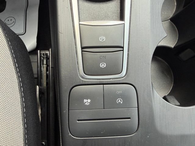 Certified 2022 Ford Escape SE w/ SE Sport Appearance Package AWD/4WD image 23