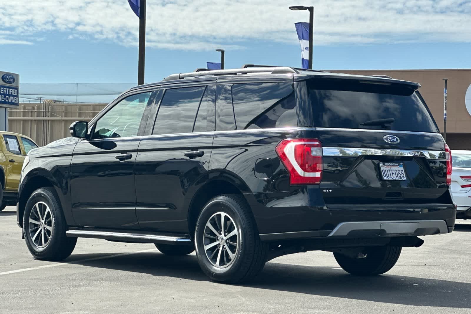 Certified 2020 Ford Expedition XLT w/ Equipment Group 202A image 3