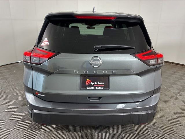 Used 2026 Nissan Rogue SV FWD image 6