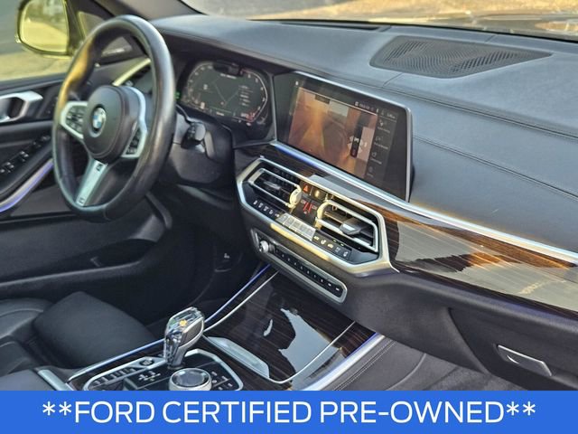 Used 2020 BMW X5 M50i image 13