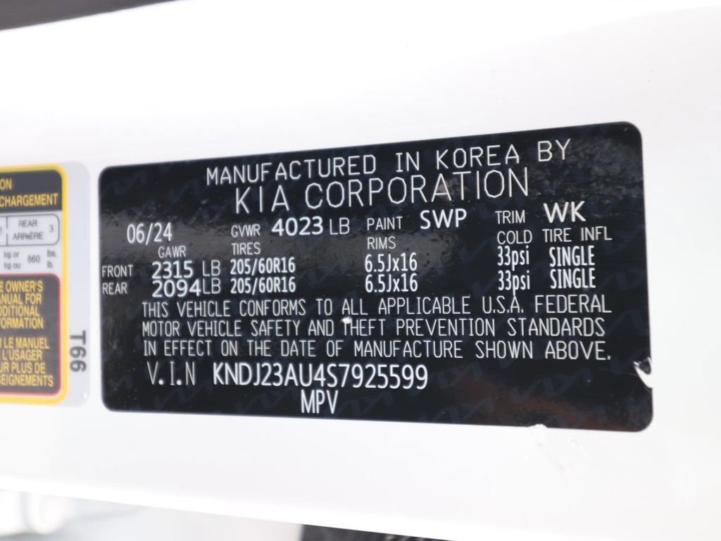 Used 2025 Kia Soul LX w/ LX Technology Package image 24