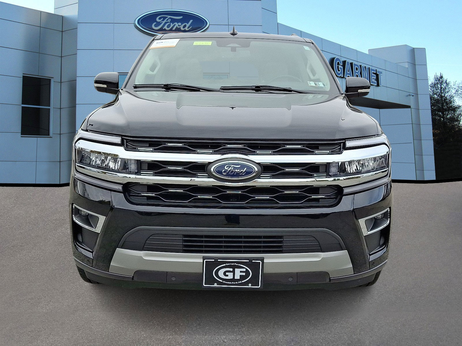 Certified 2024 Ford Expedition Limited AWD/4WD image 3