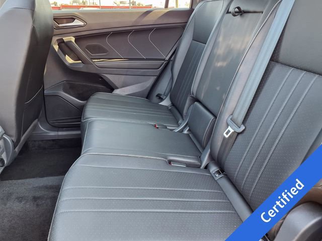 Used 2024 Volkswagen Tiguan SE R-Line AWD/4WD image 11