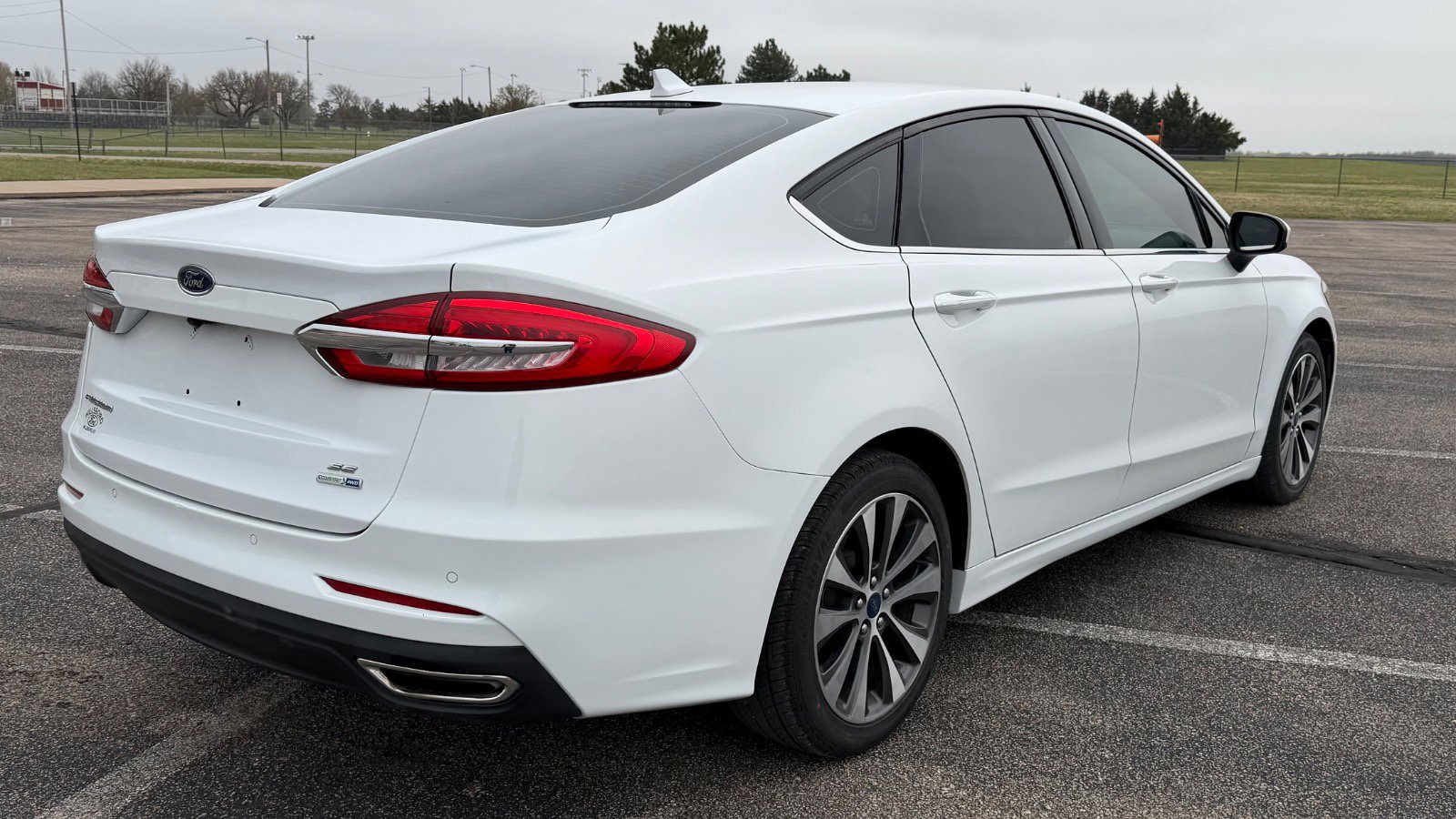 Certified 2019 Ford Fusion SE AWD/4WD image 3