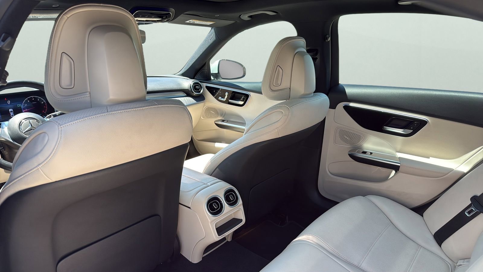 Used 2022 Mercedes-Benz C 300 Sedan image 28