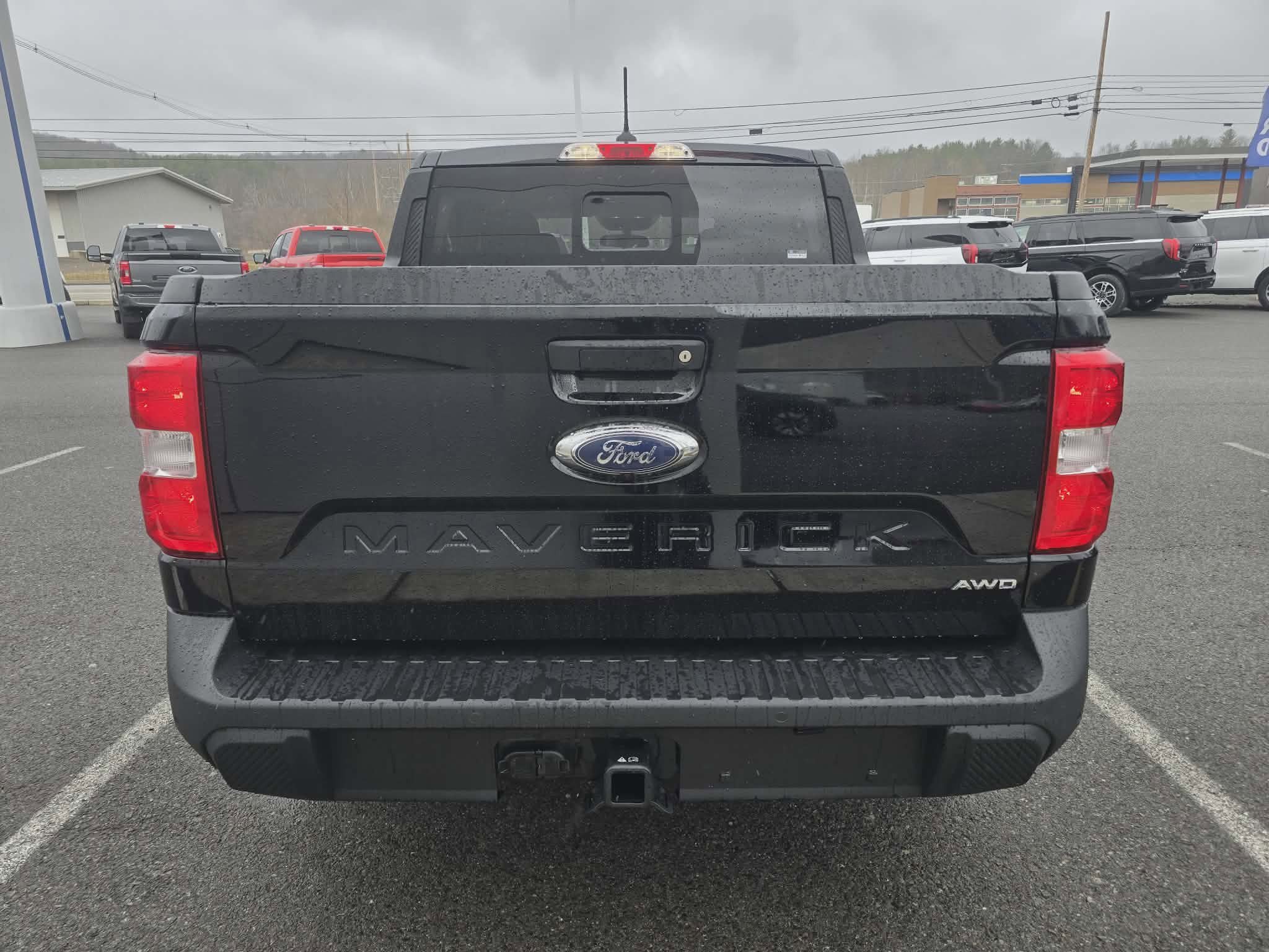 Certified 2024 Ford Maverick Lariat w/ 4K Tow Package AWD/4WD image 4