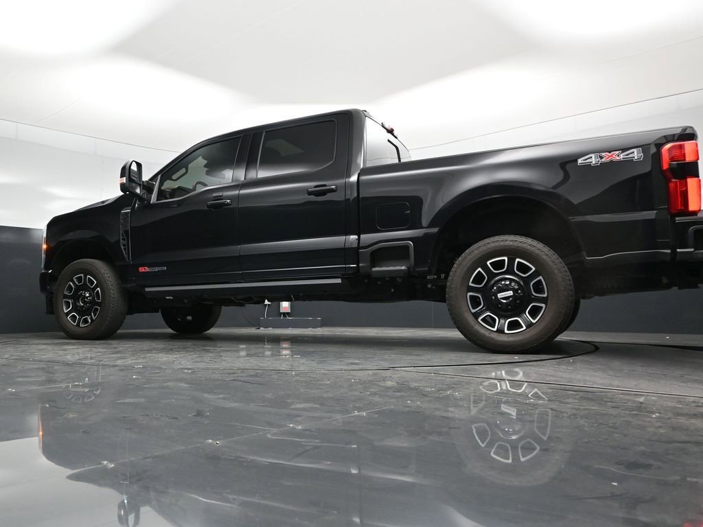 Certified 2025 Ford F250 Platinum AWD/4WD image 57
