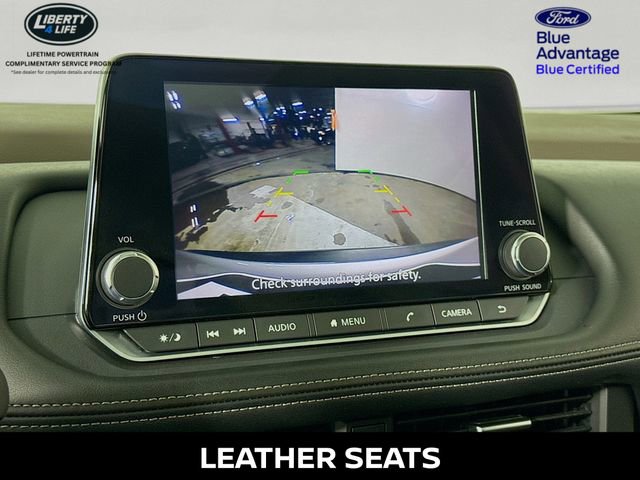 Used 2023 Nissan Rogue SV w/ SV Premium B Package image 13