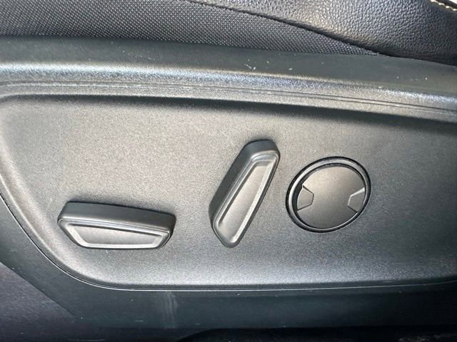 Certified 2020 Ford Escape Titanium w/ Titanium Premium Package 2.0 FWD image 30