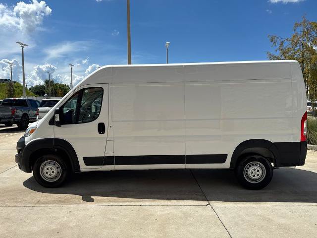 Used 2025 RAM ProMaster 2500 w/ Convenience Group FWD image 9