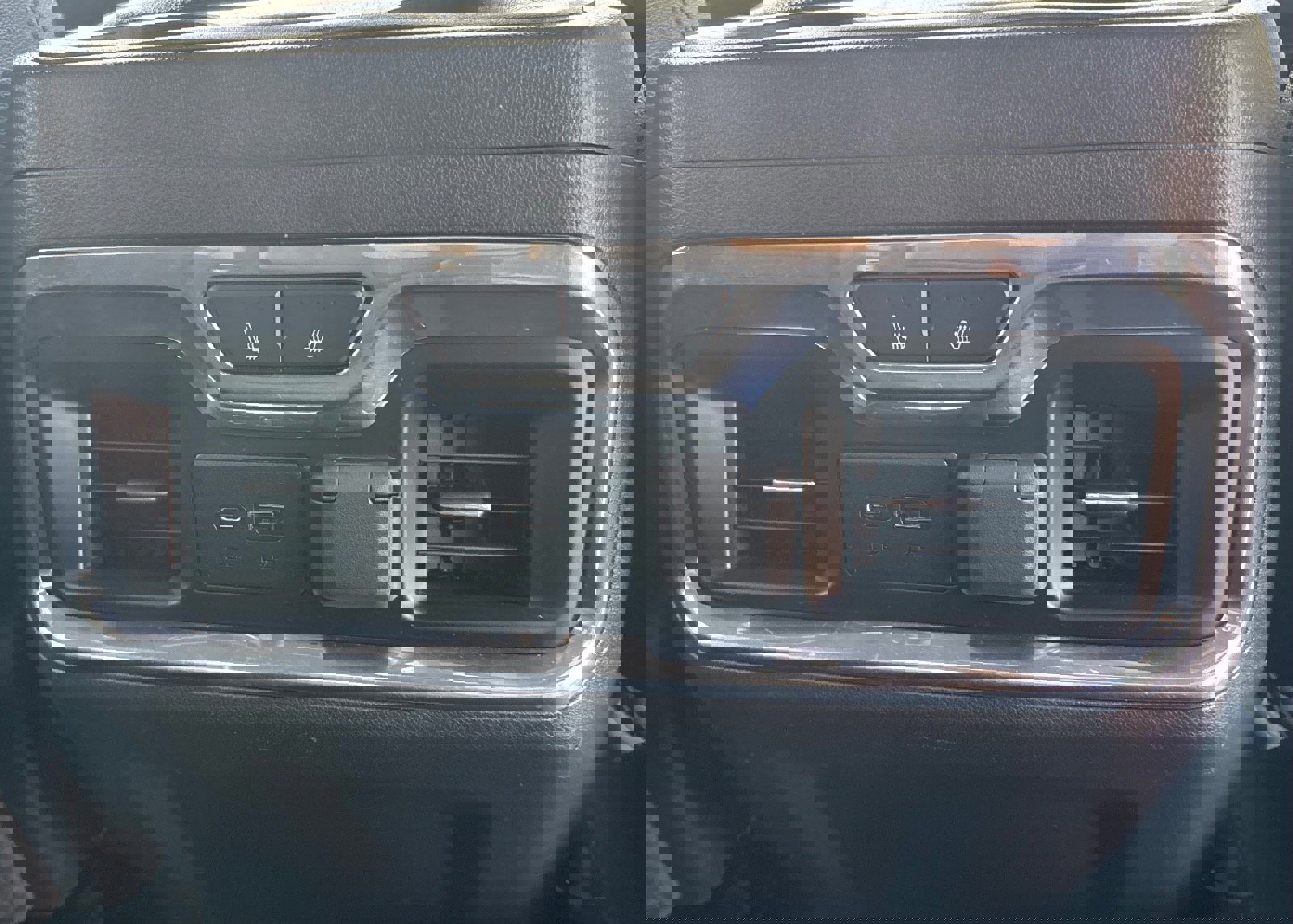 Used 2021 GMC Sierra 1500 SLT w/ SLT Premium Package image 30