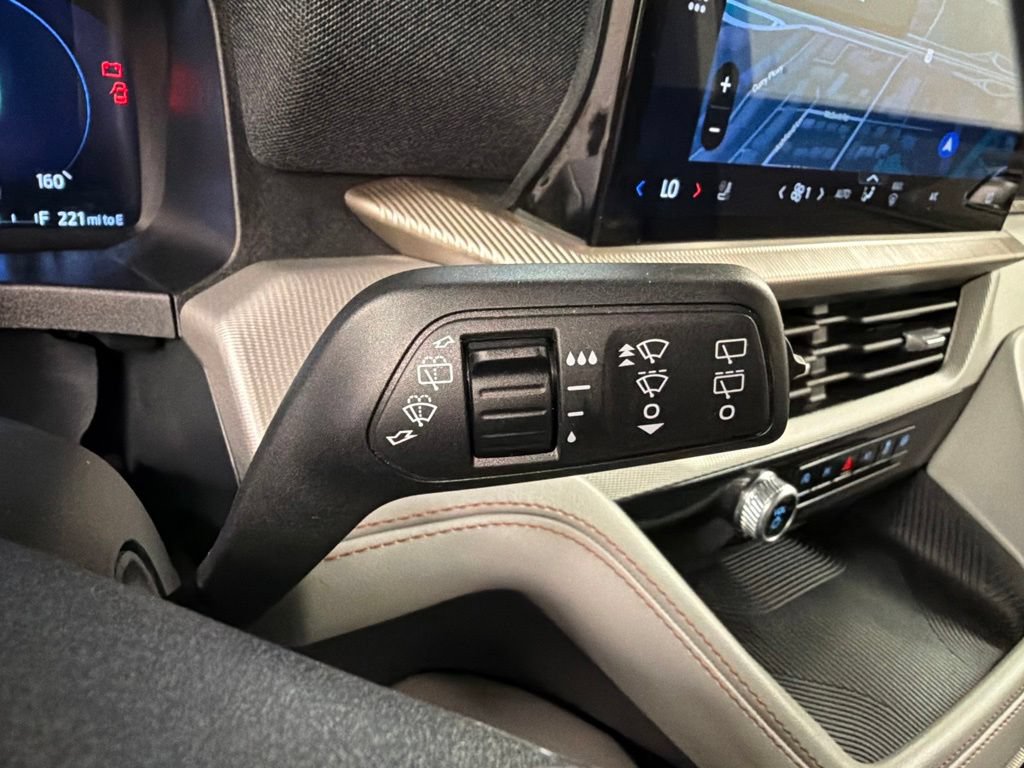 Certified 2025 Ford Explorer Active w/ Active Comfort Package AWD/4WD image 21