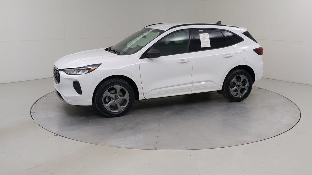 Certified 2023 Ford Escape ST-Line w/ Tech Pack #1 AWD/4WD image 18