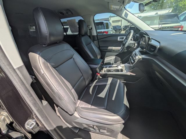 Certified 2023 Ford Explorer XLT w/ Equipment Group 202A AWD/4WD image 21