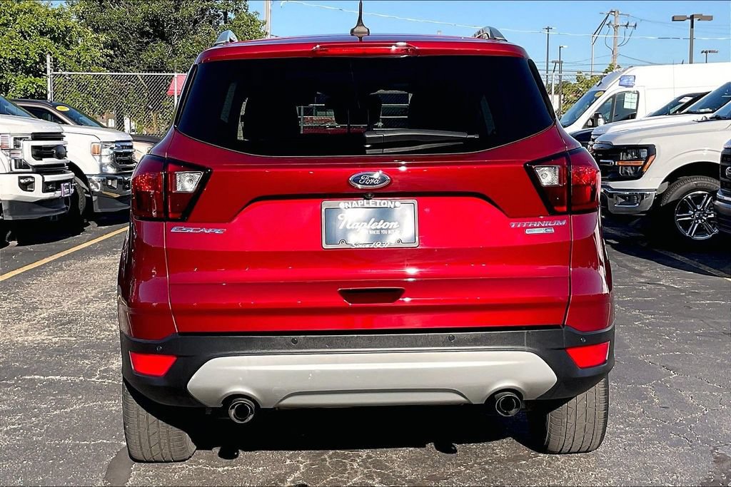 Certified 2019 Ford Escape Titanium AWD/4WD image 3